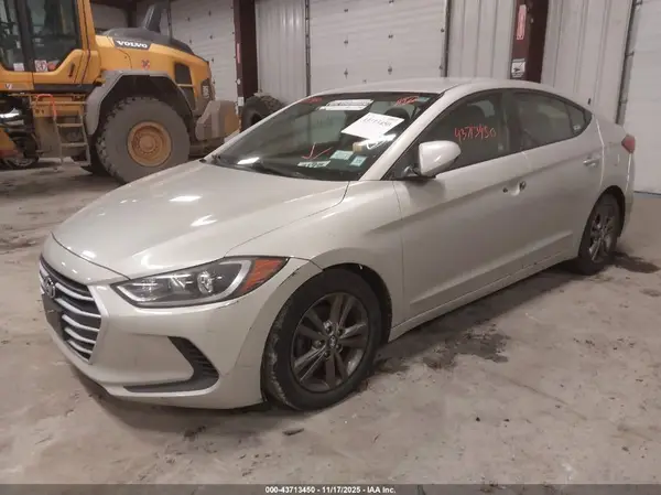 5NPD84LF7HH010668 2017 HYUNDAI ELANTRA - Image 2