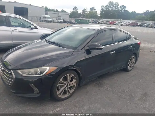 5NPD84LF7HH011710 2017 HYUNDAI ELANTRA - Image 2