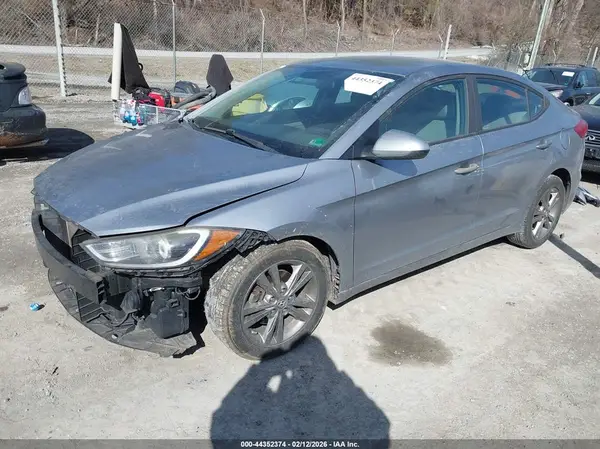 5NPD84LF7HH015563 2017 HYUNDAI ELANTRA - Image 2