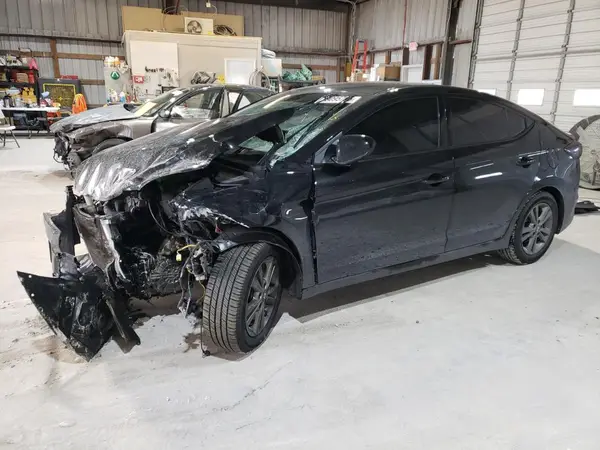 5NPD84LF7HH015739 2017 HYUNDAI ELANTRA - Image 1