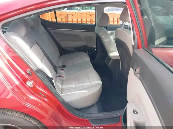 5NPD84LF7HH016647 2017 HYUNDAI ELANTRA - Image 8