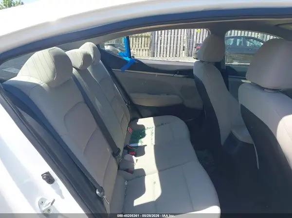 5NPD84LF7HH016731 2017 HYUNDAI ELANTRA - Image 8