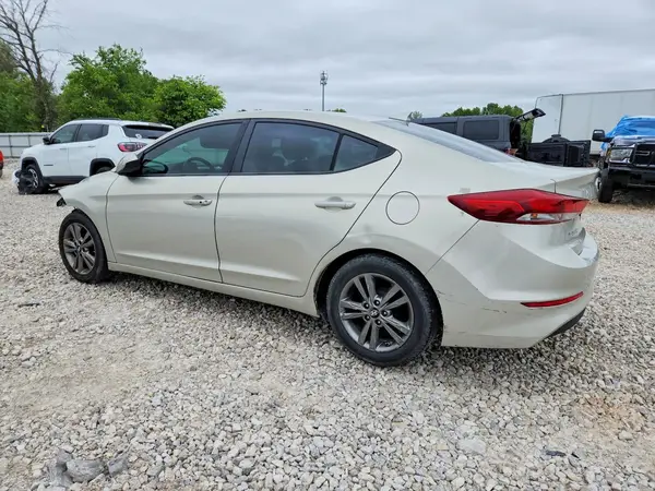5NPD84LF7HH019158 2017 HYUNDAI ELANTRA - Image 2