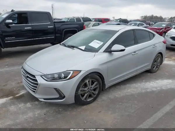5NPD84LF7HH019614 2017 HYUNDAI ELANTRA - Image 2