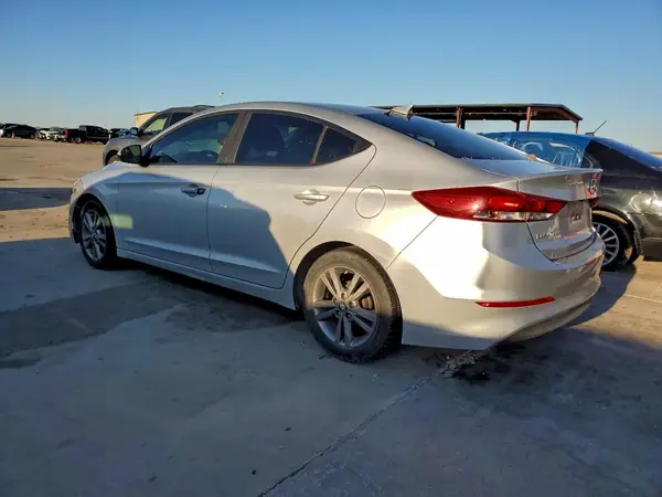5NPD84LF7HH021685 2017 HYUNDAI ELANTRA - Image 2