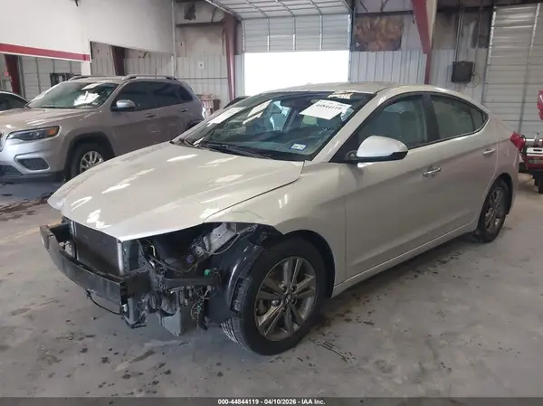 5NPD84LF7HH023209 2017 HYUNDAI ELANTRA - Image 2