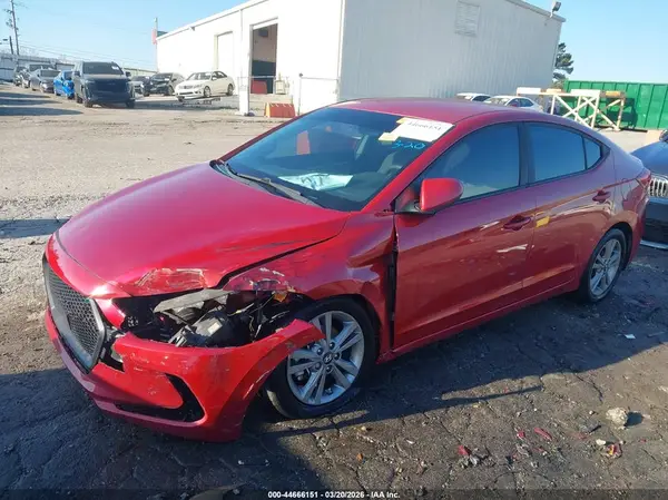 5NPD84LF7HH023582 2017 HYUNDAI ELANTRA - Image 2