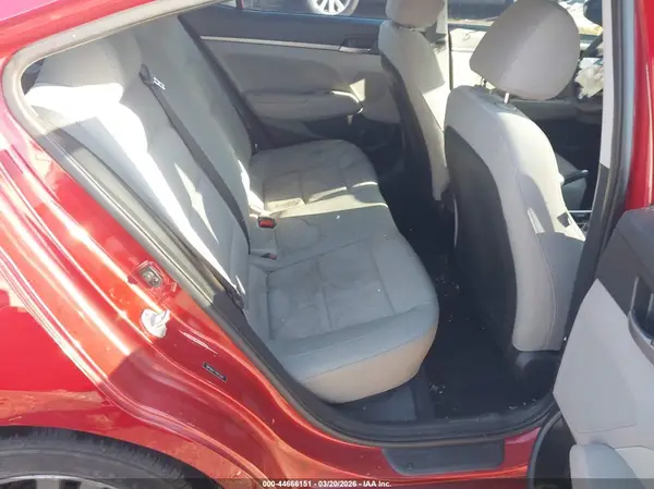 5NPD84LF7HH023582 2017 HYUNDAI ELANTRA - Image 8