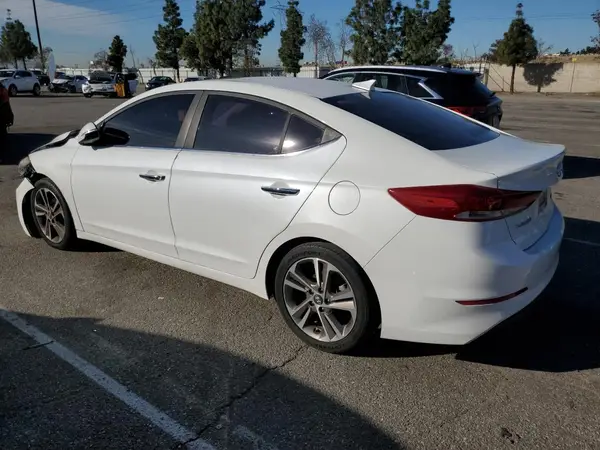 5NPD84LF7HH024196 2017 HYUNDAI ELANTRA - Image 2