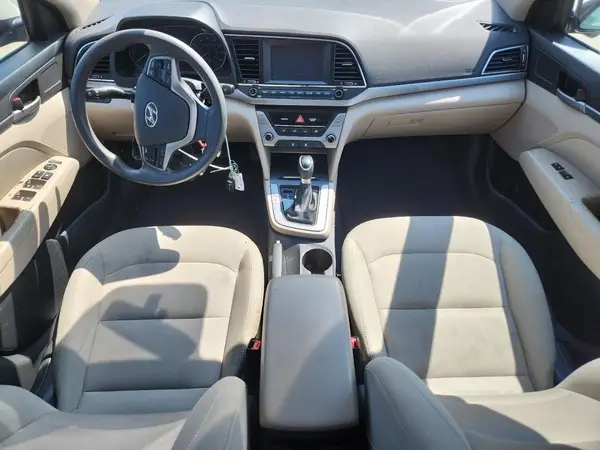 5NPD84LF7HH025087 2017 HYUNDAI ELANTRA - Image 8