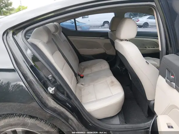 5NPD84LF7HH025462 2017 HYUNDAI ELANTRA - Image 8