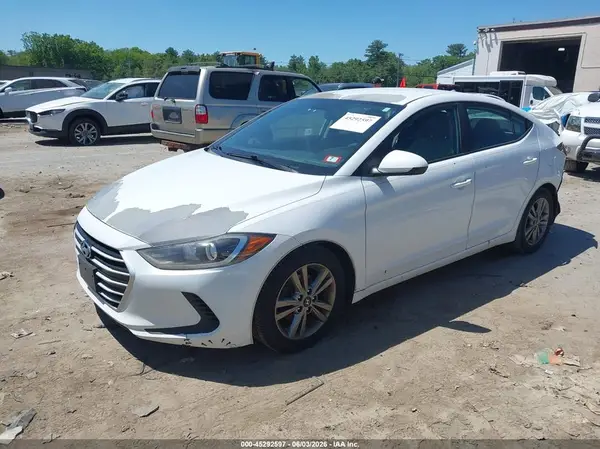 5NPD84LF7HH025543 2017 HYUNDAI ELANTRA - Image 2