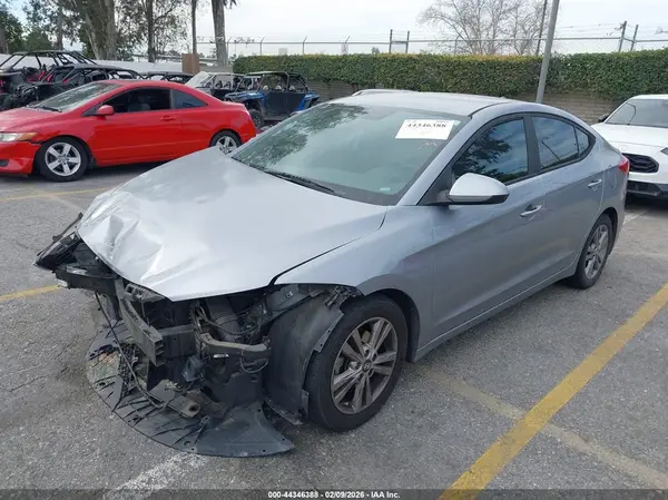5NPD84LF7HH025882 2017 HYUNDAI ELANTRA - Image 2