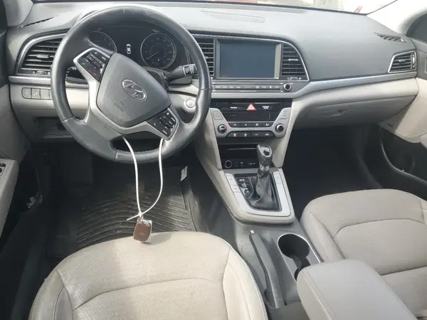 5NPD84LF7HH025915 2017 HYUNDAI ELANTRA - Image 8