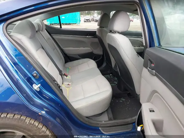 5NPD84LF7HH030001 2017 HYUNDAI ELANTRA - Image 8