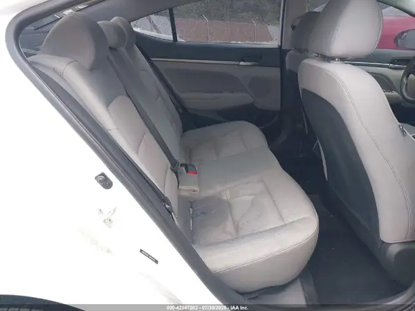 5NPD84LF7HH030161 2017 HYUNDAI ELANTRA - Image 8
