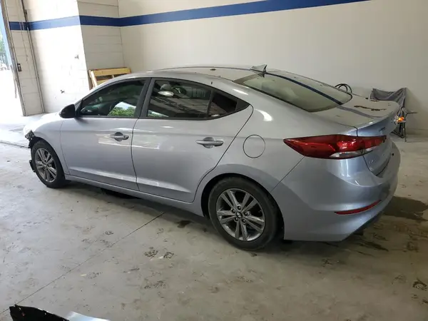 5NPD84LF7HH030760 2017 HYUNDAI ELANTRA - Image 2