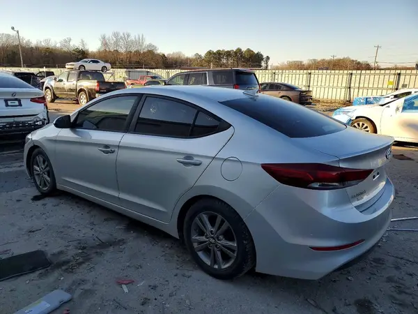 5NPD84LF7HH031794 2017 HYUNDAI ELANTRA - Image 2