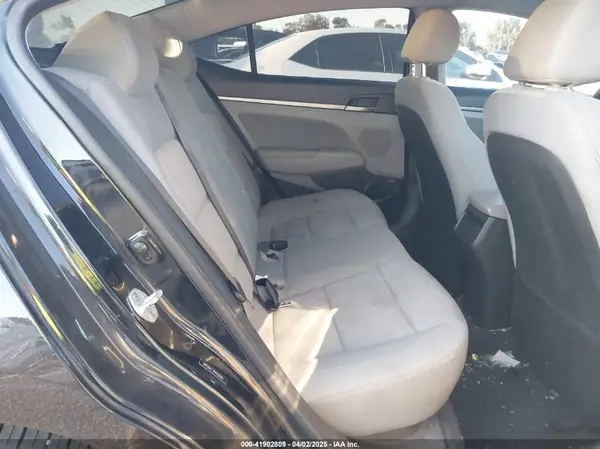 5NPD84LF7HH032394 2017 HYUNDAI ELANTRA - Image 8