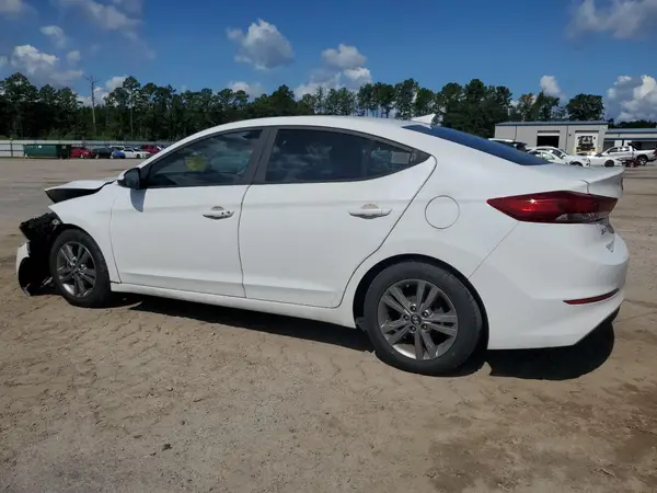5NPD84LF7HH033173 2017 HYUNDAI ELANTRA - Image 2