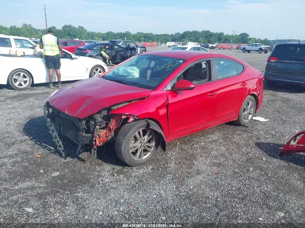 5NPD84LF7HH033240 2017 HYUNDAI ELANTRA - Image 2