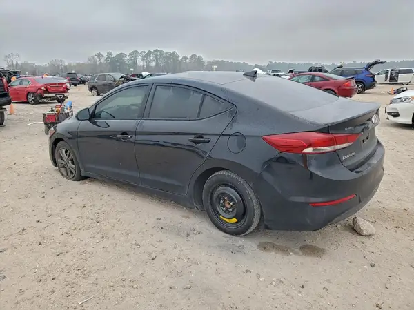 5NPD84LF7HH038275 2017 HYUNDAI ELANTRA - Image 2