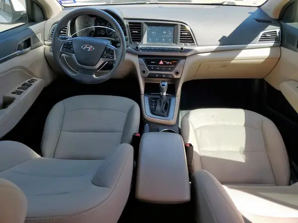 5NPD84LF7HH040317 2017 HYUNDAI ELANTRA - Image 8