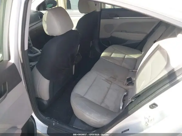 5NPD84LF7HH040849 2017 HYUNDAI ELANTRA - Image 8