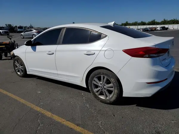 5NPD84LF7HH042231 2017 HYUNDAI ELANTRA - Image 2