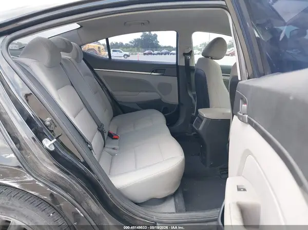 5NPD84LF7HH042343 2017 HYUNDAI ELANTRA - Image 8
