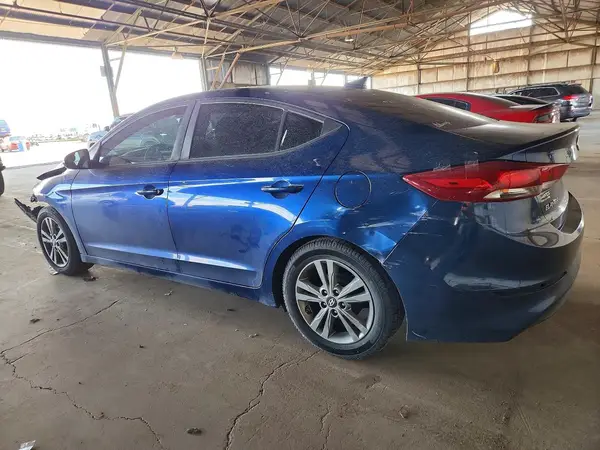 5NPD84LF7HH043203 2017 HYUNDAI ELANTRA - Image 2
