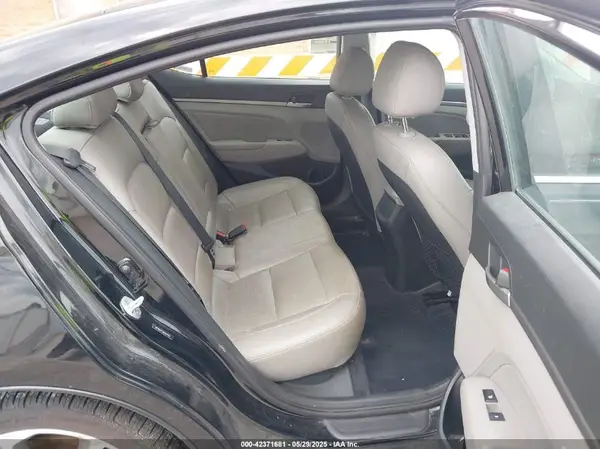 5NPD84LF7HH044769 2017 HYUNDAI ELANTRA - Image 8