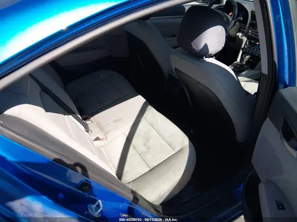 5NPD84LF7HH045873 2017 HYUNDAI ELANTRA - Image 8