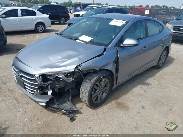 5NPD84LF7HH045971 2017 HYUNDAI ELANTRA - Image 2
