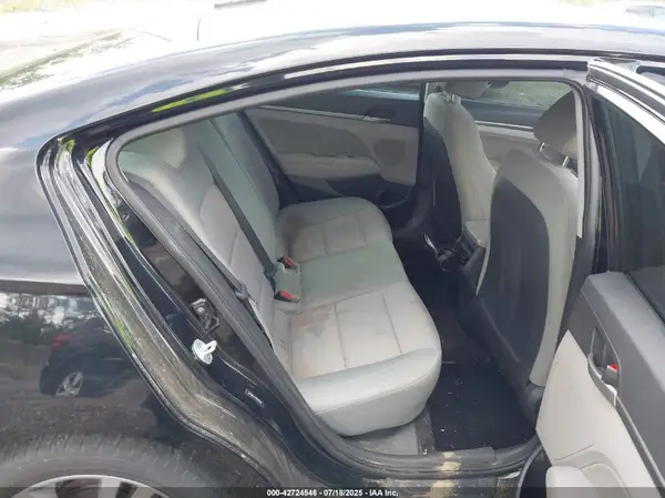 5NPD84LF7HH047669 2017 HYUNDAI ELANTRA - Image 8
