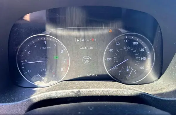 5NPD84LF7HH049549 2017 HYUNDAI ELANTRA - Image 8
