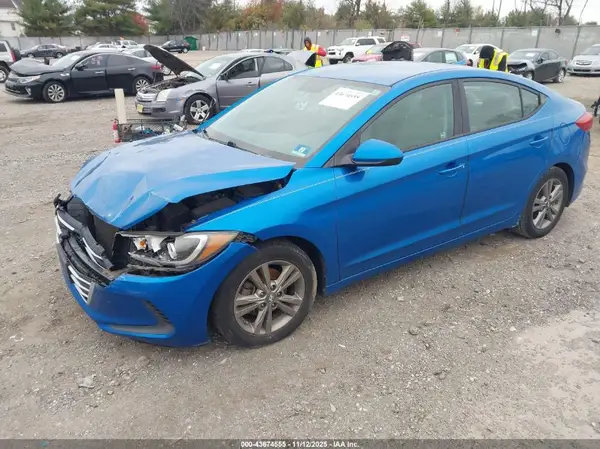 5NPD84LF7HH051706 2017 HYUNDAI ELANTRA - Image 2