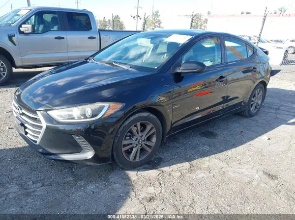 5NPD84LF7HH052676 2017 HYUNDAI ELANTRA - Image 2
