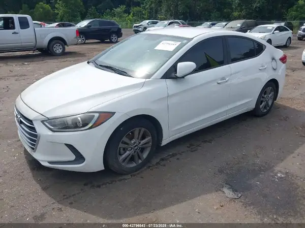 5NPD84LF7HH053326 2017 HYUNDAI ELANTRA - Image 2