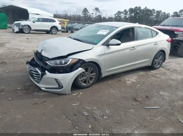 5NPD84LF7HH054945 2017 HYUNDAI ELANTRA - Image 2