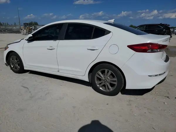 5NPD84LF7HH056095 2017 HYUNDAI ELANTRA - Image 2