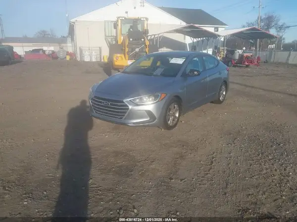 5NPD84LF7HH059272 2017 HYUNDAI ELANTRA - Image 2