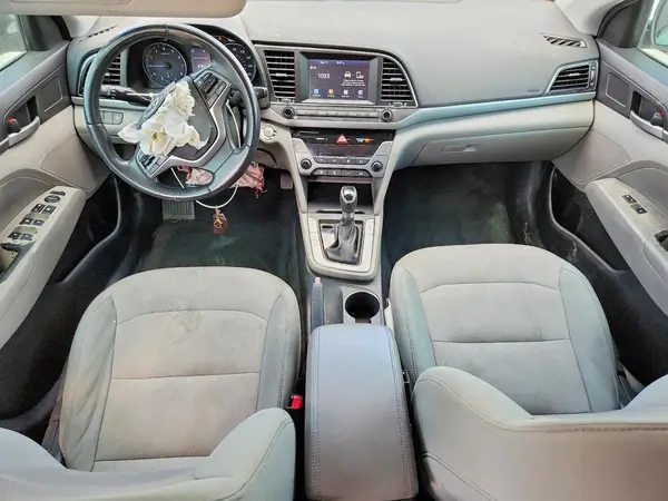 5NPD84LF7HH059546 2017 HYUNDAI ELANTRA - Image 8