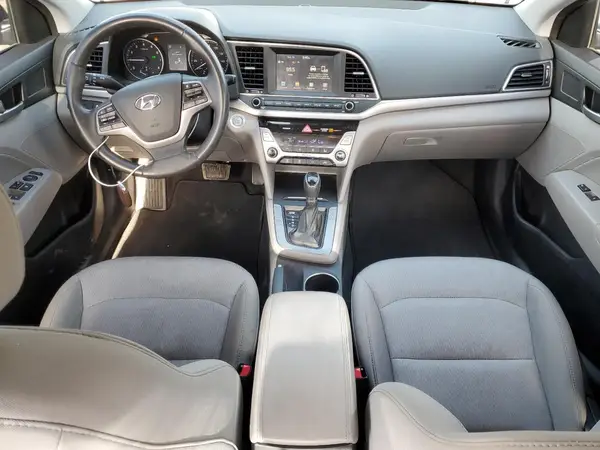 5NPD84LF7HH061880 2017 HYUNDAI ELANTRA - Image 8