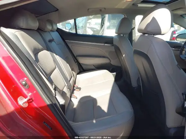 5NPD84LF7HH063760 2017 HYUNDAI ELANTRA - Image 8