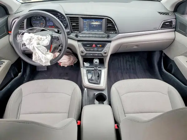 5NPD84LF7HH064617 2017 HYUNDAI ELANTRA - Image 8