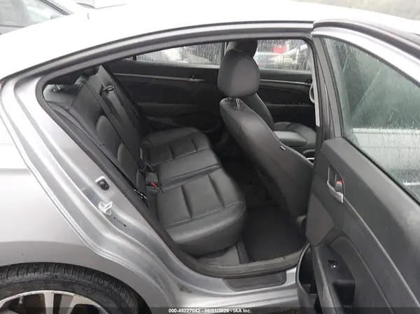 5NPD84LF7HH064861 2017 HYUNDAI ELANTRA - Image 8
