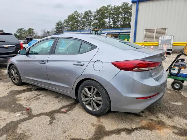 5NPD84LF7HH070952 2017 HYUNDAI ELANTRA - Image 2