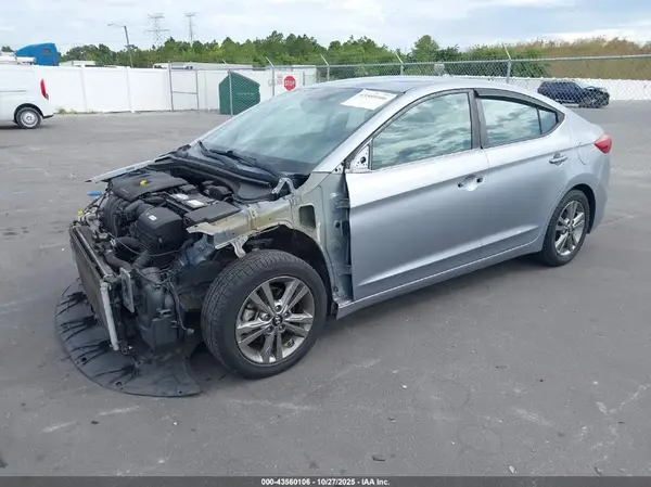 5NPD84LF7HH070966 2017 HYUNDAI ELANTRA - Image 2