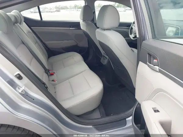 5NPD84LF7HH070966 2017 HYUNDAI ELANTRA - Image 8